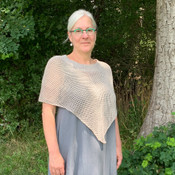 KIT Droplet Capelet (with pattern)