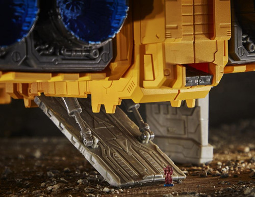 HASBRO TRANSFORMERS WAR FOR CYBERTRON: KINGDOM TITAN ARK ACTION FIGURE HASBRO TRANSFORMERS WAR FOR CYBERTRON: KINGDOM TITAN ARK ACTION FIGURE