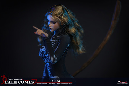 Fire Girl Death Comes 1/6 Scale Action Figure Deluxe Version FG084A www.HobbyGalaxy.com Fire Girl Death Comes 1/6 Scale Action Figure Deluxe Version FG084A www.HobbyGalaxy.com
