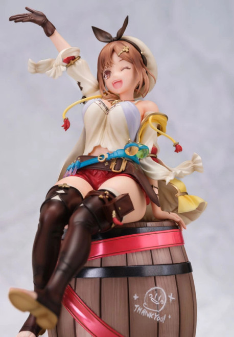 AmiAmi Atelier Ryza: Ever Darkness & the Secret Hideout: Ryza Atelier Series 25th Anniversary Ver. DX 1/7 Scale PVC Figure www.HobbyGalaxy.com AmiAmi Atelier Ryza: Ever Darkness & the Secret Hideout: Ryza Atelier Series 25th Anniversary Ver. DX 1/7 Scale PVC Figure www.HobbyGalaxy.com
