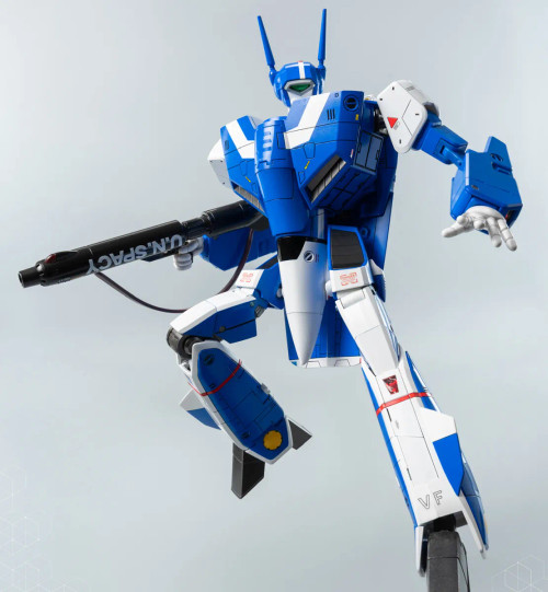 Threezero "Robotech" ROBO-DOU VF‐1J Veritech (Max Sterling) Action Figure www.HobbyGalaxy.com Threezero "Robotech" ROBO-DOU VF‐1J Veritech (Max Sterling) Action Figure www.HobbyGalaxy.com