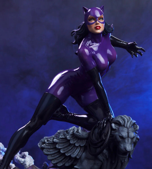 Tweeterhead DC Comics Catwoman (Purple Edition)1/6 Scale Maquette www.HobbyGalaxy.com Tweeterhead DC Comics Catwoman (Purple Edition)1/6 Scale Maquette www.HobbyGalaxy.com