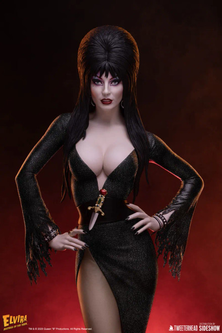 Tweeterhead Elvira: Mistress of the Dark (Black Glitter Dress Variant) 1/4 Scale Maquette www.HobbyGalaxy.com Tweeterhead Elvira: Mistress of the Dark (Black Glitter Dress Variant) 1/4 Scale Maquette www.HobbyGalaxy.com