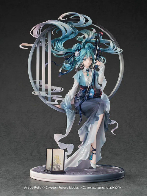 Good Smile Company VOCALOID: Hatsune Miku Han Gong Qiu Yue Ver. 1/7 Scale Figure www.HobbyGalaxy.com
