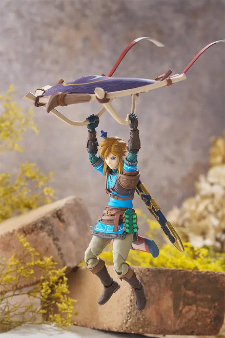 Bring home the hero of The Legend of Zelda: Tears of the Kingdom with the Max Factory figma Link DX Edition, available at HobbyGalaxy.com. . This highly articulated action figure includes premium accessories, detailed sculpting, and dynamic posing options—perfect for Zelda fans and collectors of high‑quality figma releases.