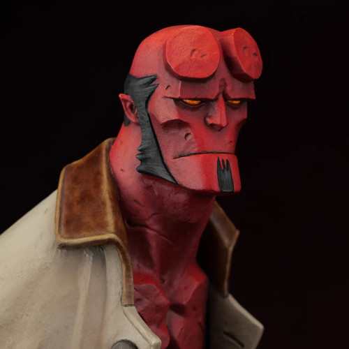 Pre-order the Mike Mignola-supervised Gecco Hellboy 1/6 scale polystone statue at HobbyGalaxy.com. Authentic 1994 Dark Horse cover art design.