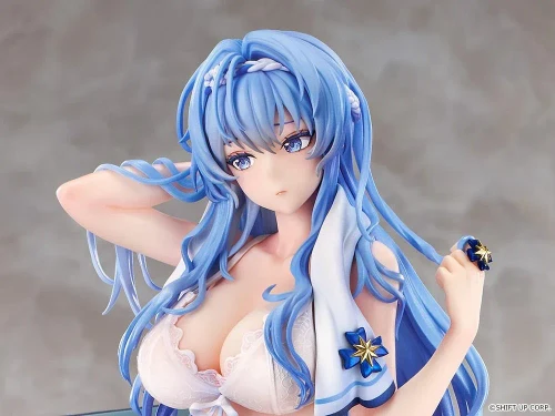 Pre-order the Good Smile Arts Shanghai Goddess of Victory: Nikke Helm - Post-Shower Moment 1/7 scale figure today! Secure yours at HobbyGalaxy.com.