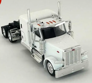 HLP 589074 Peterbilt 589 White 72" Sleeper Cab HO