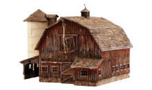 Woodland Scenics BR4932 Old Weathered Barn N scale Built-Up