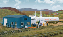 Walthers Cornerstone 933-3011 Central Gas and Supply HO