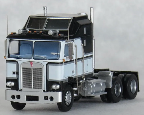 Trainworx 41065 Kenworth K100 Aerodyne Potomac Black & White N scale