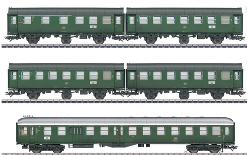 Marklin 41326 Passenger Car Set HO