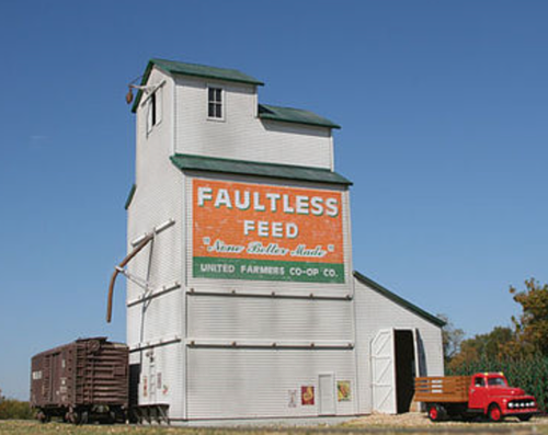 AMB 193 The Country Grain Elevator HO
