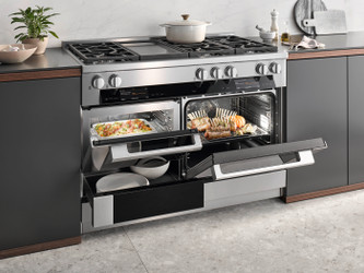 How Luxury Ranges & Stoves Enhance Home Cooking
