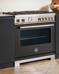 Gas or Electric? Choosing the Right Range for Your Edmonton Kitchen