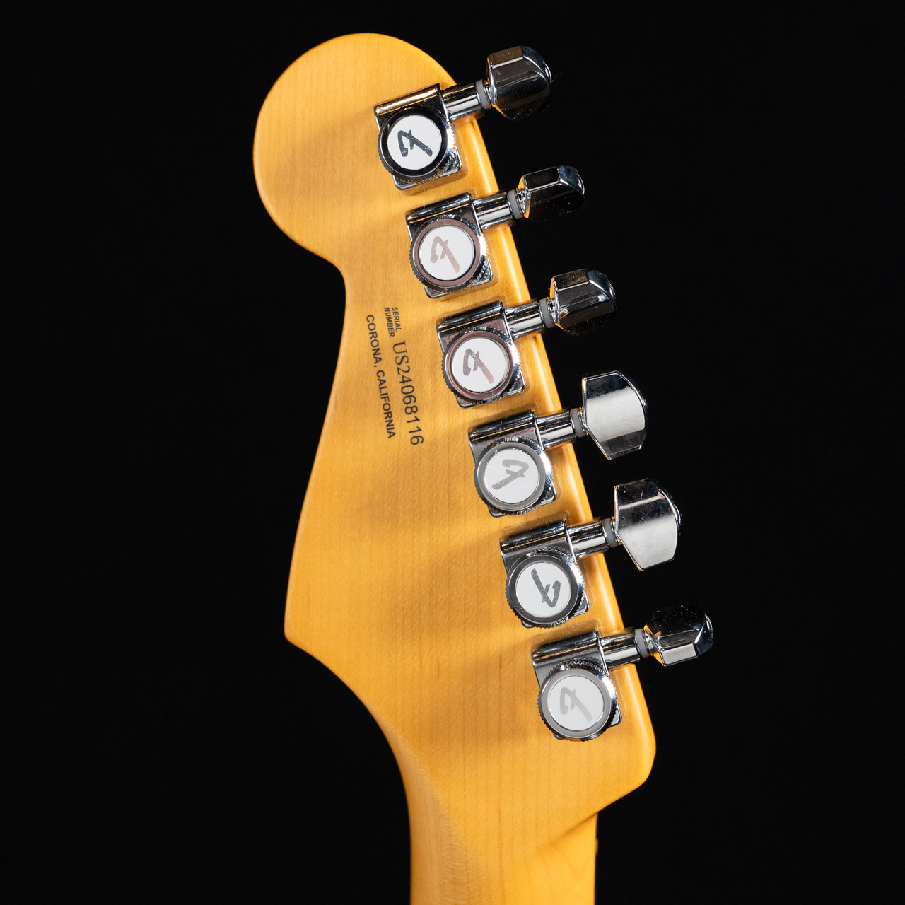 美品 Fender American Ultra2 Stratocaster A CLOSER LOOK AT YOUR AMERICAN ULTRA II STRATOCASTER