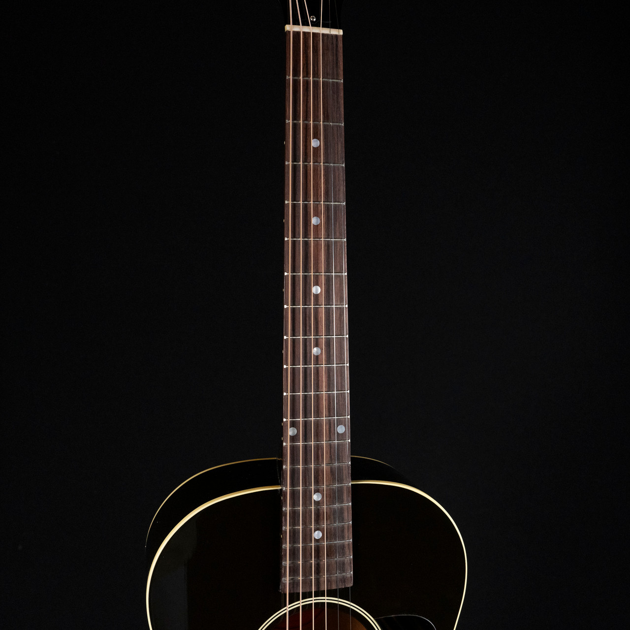 ギター Gibson L-00 Gibson A small body with vintage charm and balanced tonality