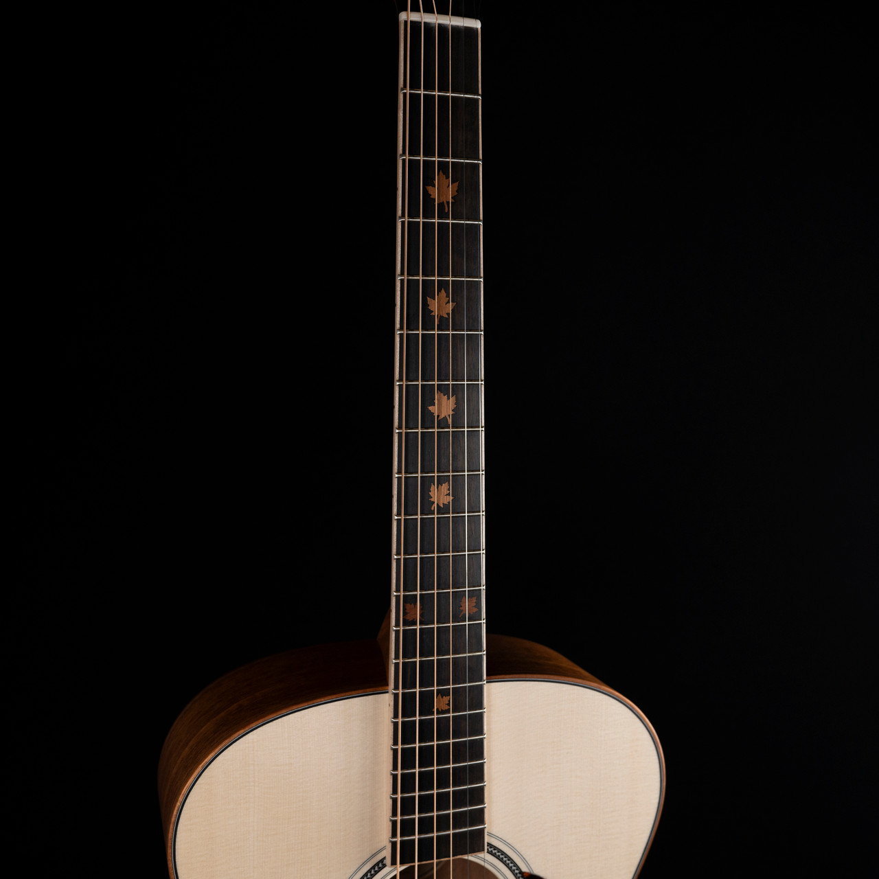 Larrivee OM-03 Mahogany Maple Leaf Special Acoustic Guitar