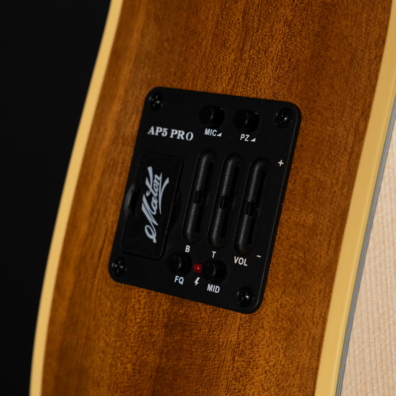 矢雄 Maton EBG808TEC Tommy Emmanuel Signature Acoustic Guitar Cutaway