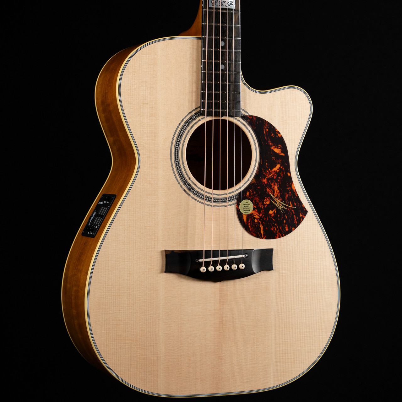 Maton EBG808TEC Tommy Emmanuel Signature Acoustic Guitar Cutaway