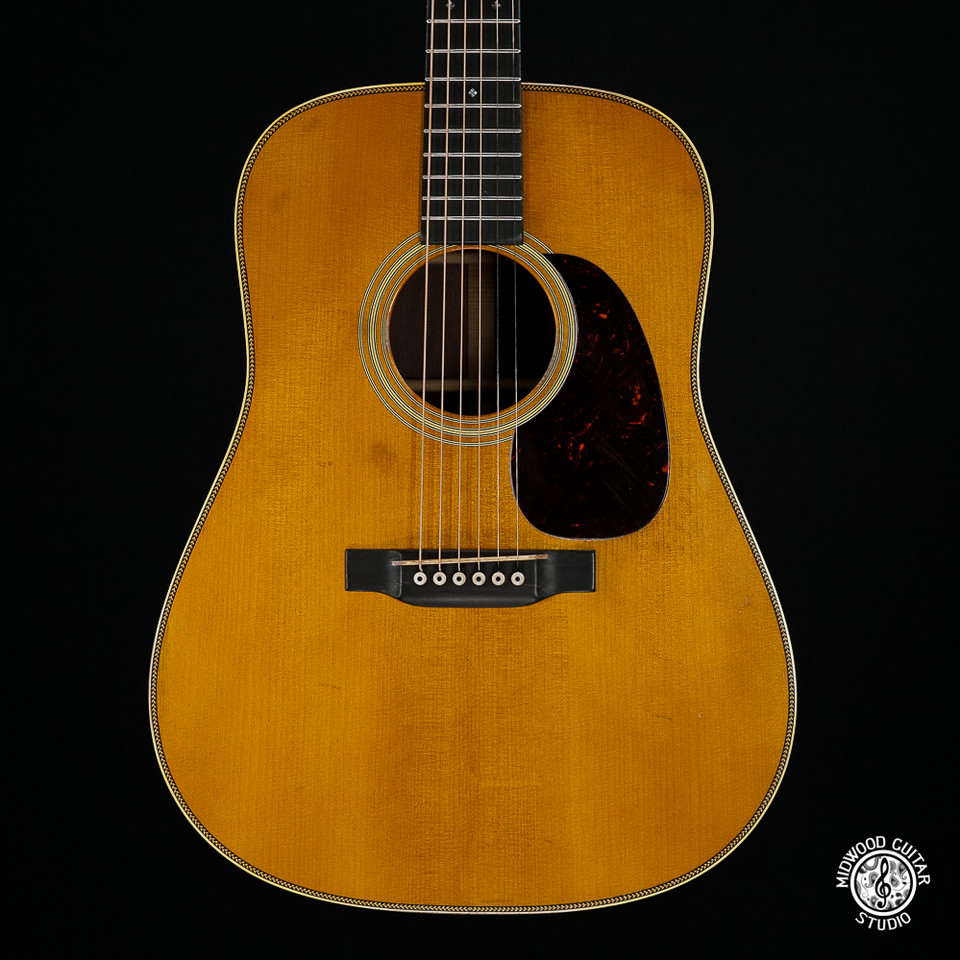 Martin D-28 Authentic 1937 Aged Dreadnought Review - Midwood