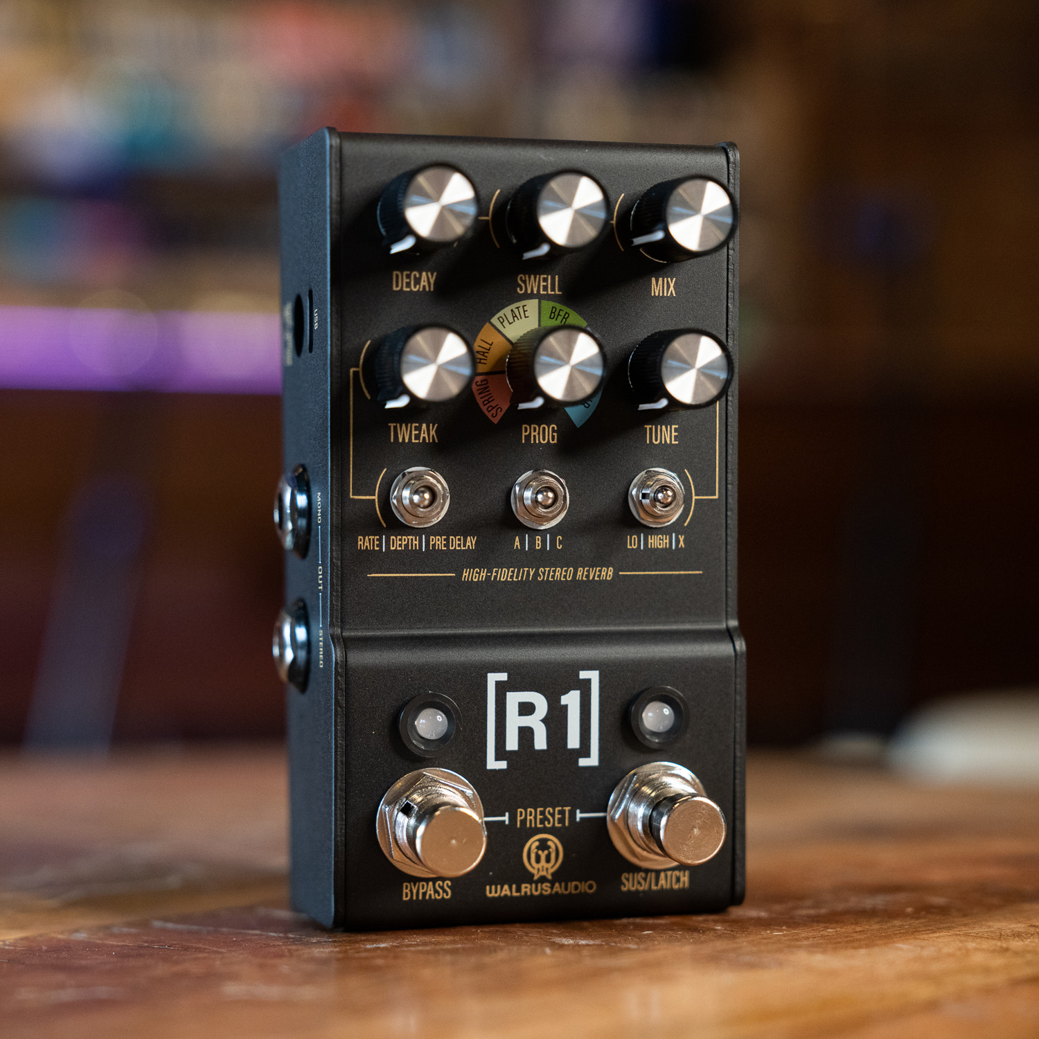 Walrus Audio MAKO Series: R1 High-Fidelity Stereo Reverb