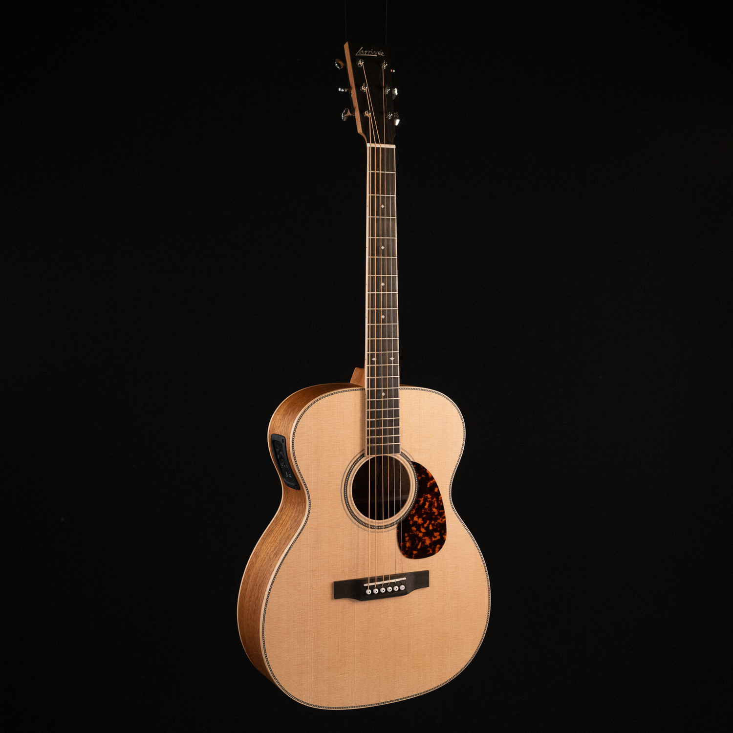 Larrivee OM-40E Legacy Series - Natural