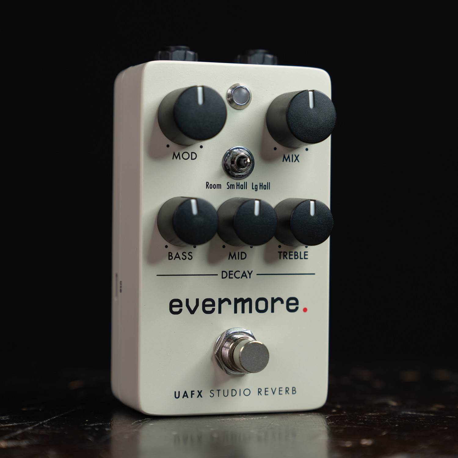 Universal Audio Evermore Studio Reverb Guitar Pedal