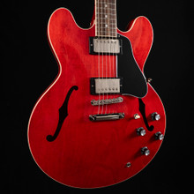 Gibson ES-335 Semi-Hollow Electric Guitar - Sixties Cherry Gibson ES-335 Semi-Hollow Electric Guitar - Sixties Cherry