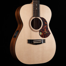 Maton SRS808 Acoustic Electric Guitar Maton SRS808 Acoustic Electric Guitar