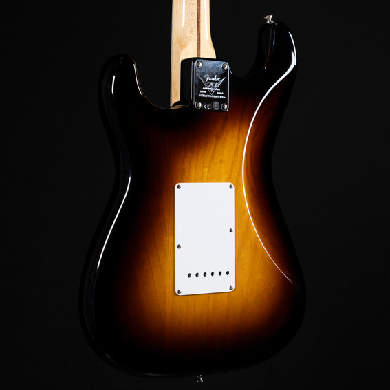 Photogenic Stratocaster (2-Color Sunb… Fender American Vintage II 1957 Stratocaster Maple