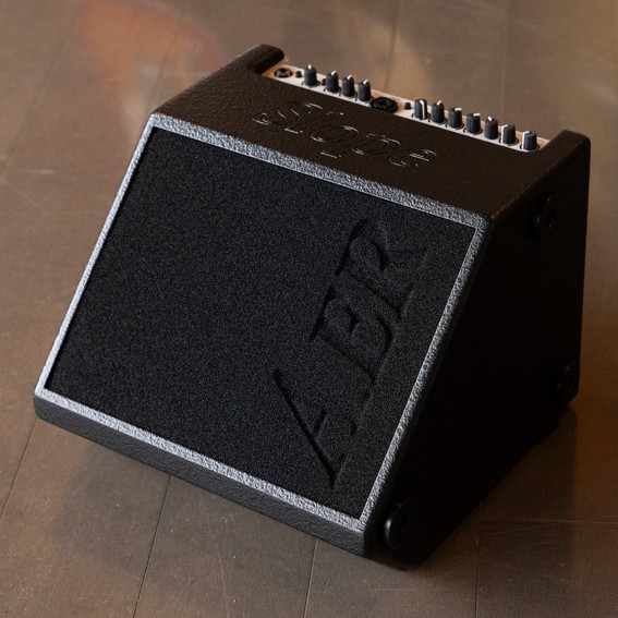 AER Compact 60/4 Slope Acoustic Guitar Amplifier AER Compact 60/4 Slope Acoustic Guitar Amplifier