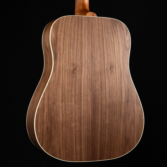 Gibson Hummingbird Studio Walnut - Satin Walnut Burst #4079 Gibson Hummingbird Studio Walnut - Satin Walnut Burst #4079