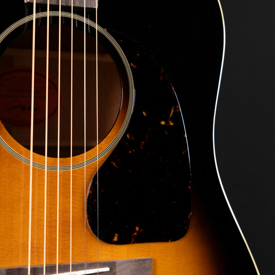 Epiphone Inspired by Gibson Custom Shop 1942 Banner J-45 - Vintage Sunburst Epiphone Inspired by Gibson Custom Shop 1942 Banner J-45 - Vintage Sunburst