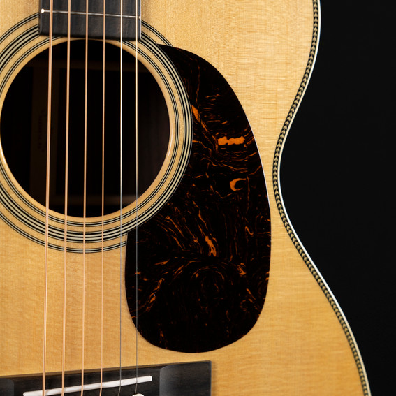 Martin 000-28 Standard Acoustic Guitar #8196 Martin 000-28 Standard Acoustic Guitar #8196