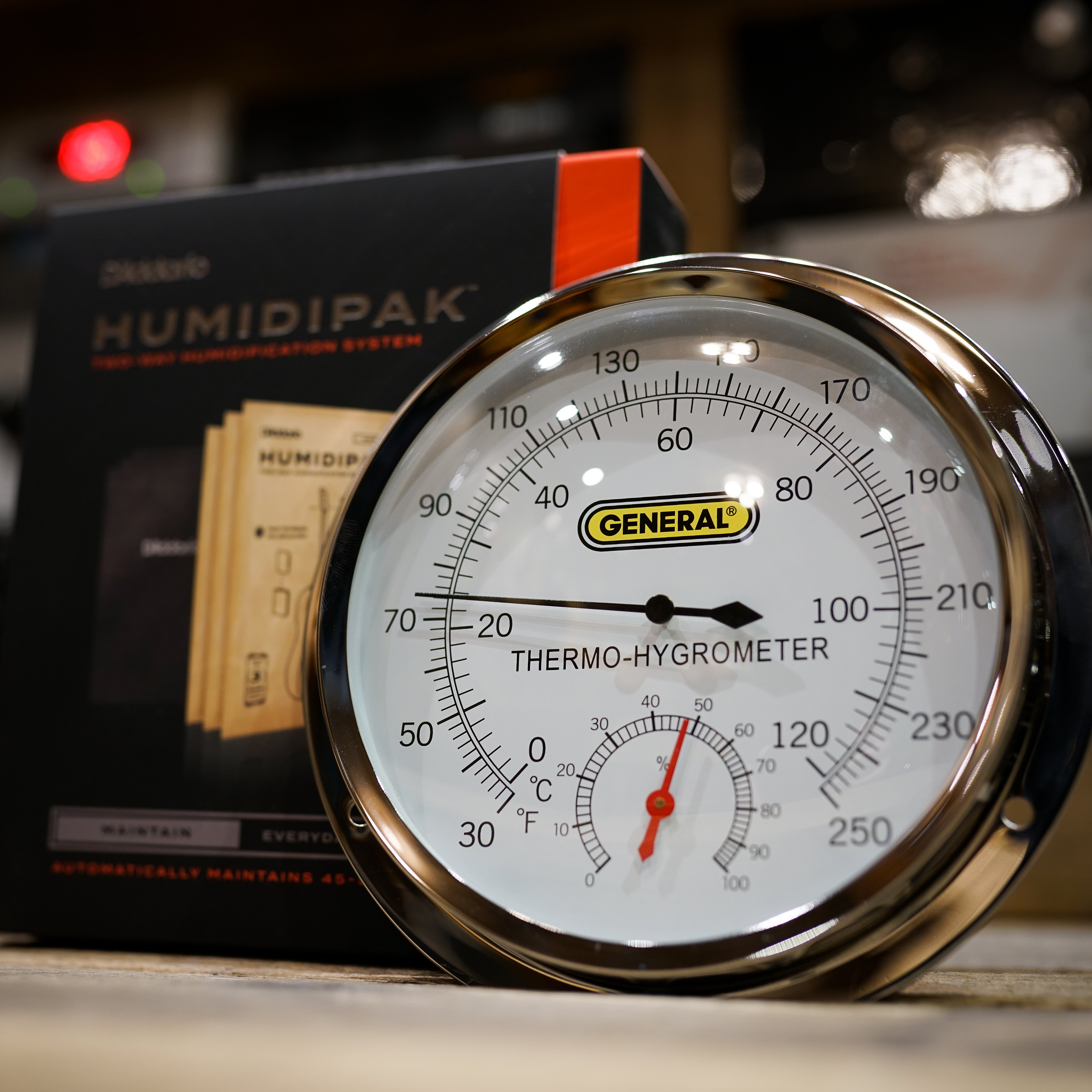 guitar hygrometer