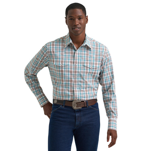 Wrangler® Wrinkle Resist Long Sleeve Shirt