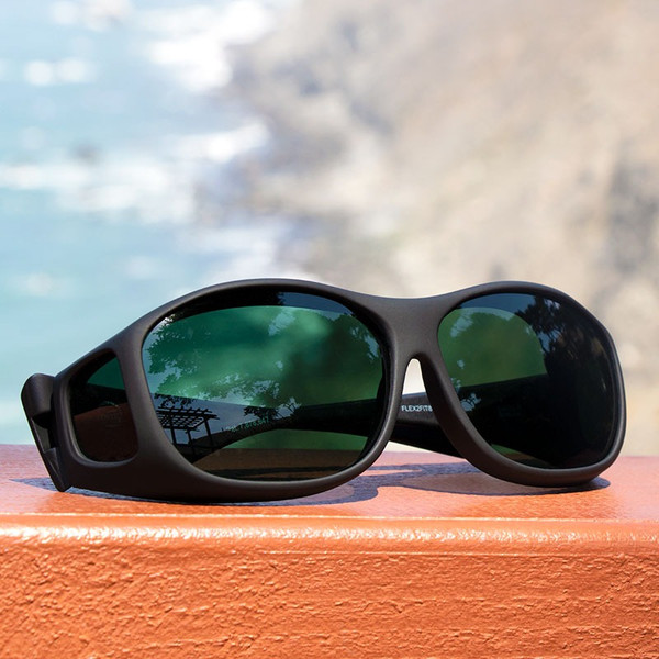 Cocoons Slim Line M Black Polarized Gray