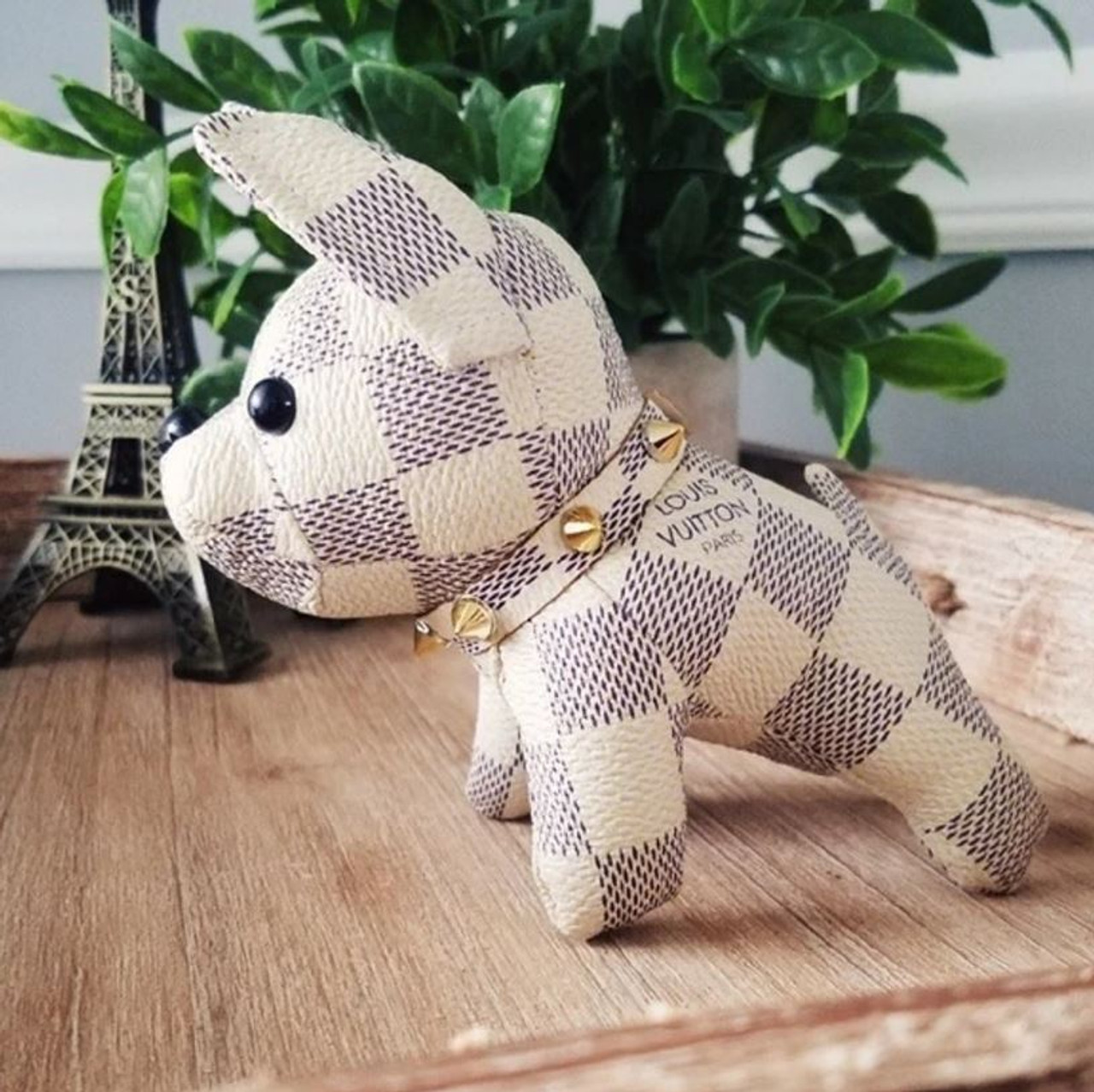 Louis Vuitton LV dog keychain  GUCCI french bulldog key chain best 2023