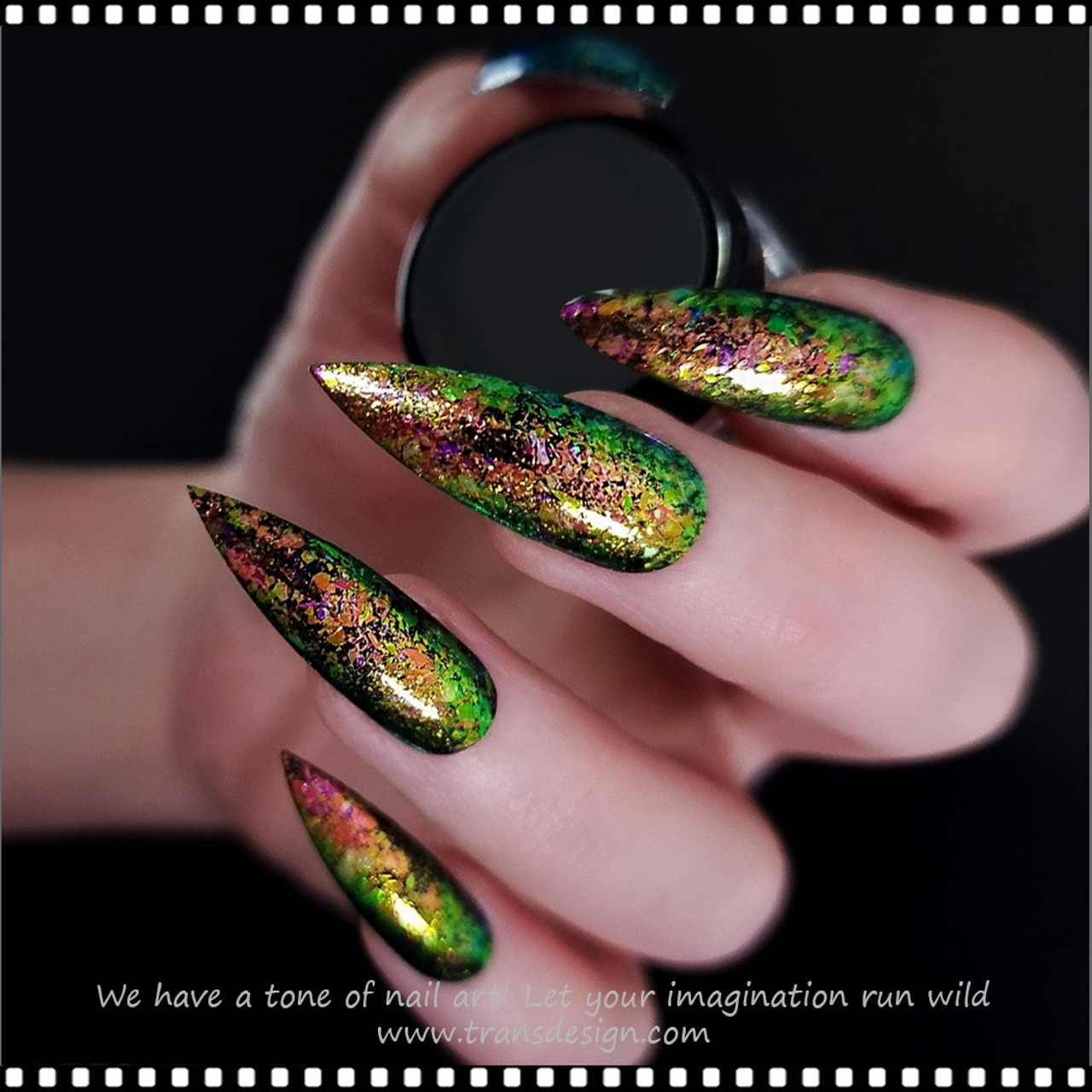 Cre8tion Chameleon Flakes Nail Art Effect 0.5g 05