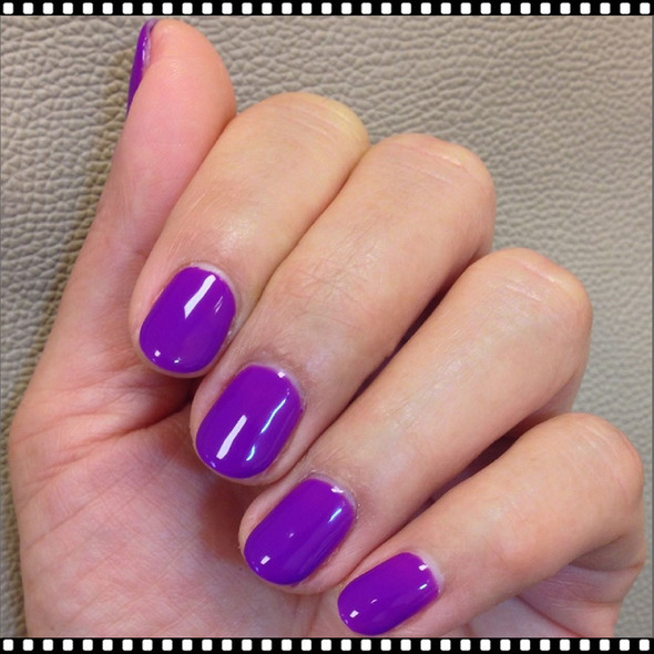 Morgan Taylor - You Glare, I Glow 0.5oz.*