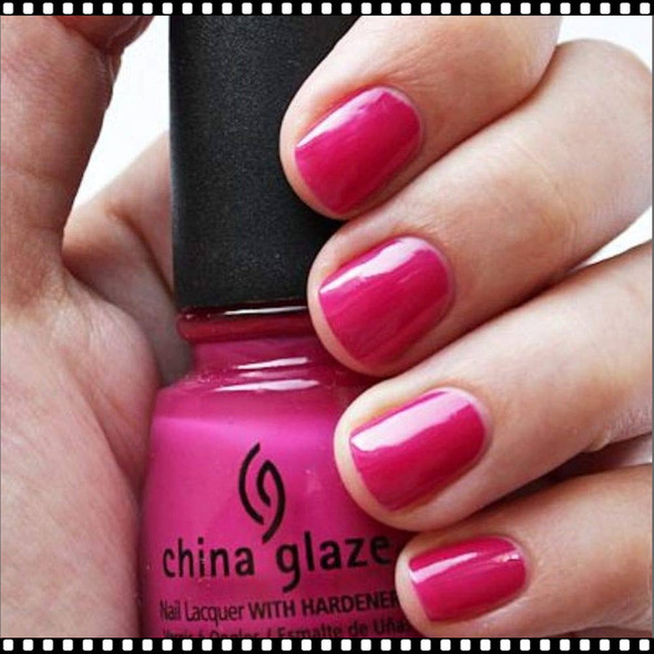 CHINA GLAZE POLISH - Make an Entrance*