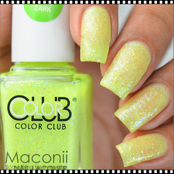 COLOR CLUB NAIL LACQUER It's Electric!*