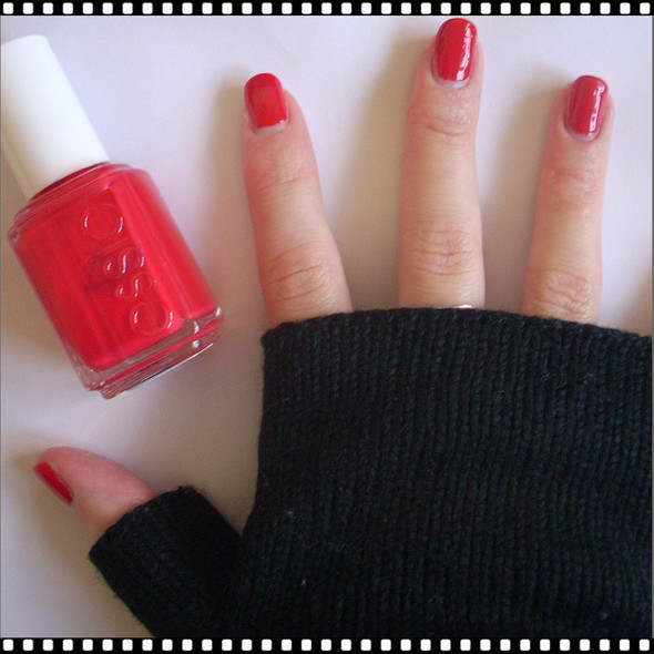 ESSIE POLISH Silken Cord #738 *