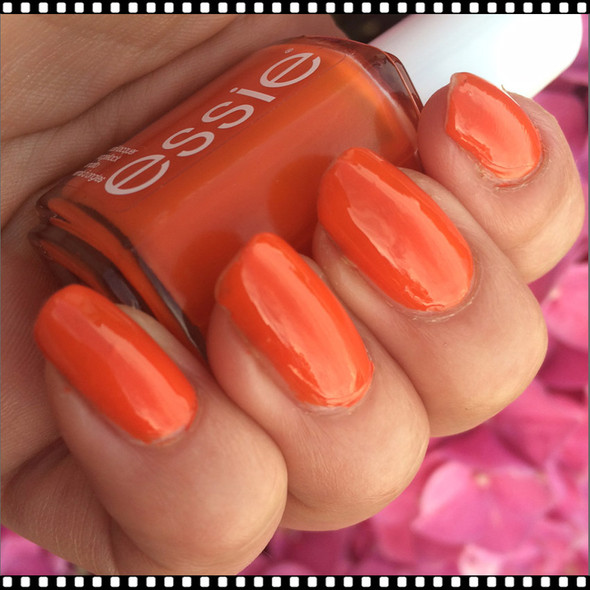 ESSIE POLISH Roarrrrange #872 *