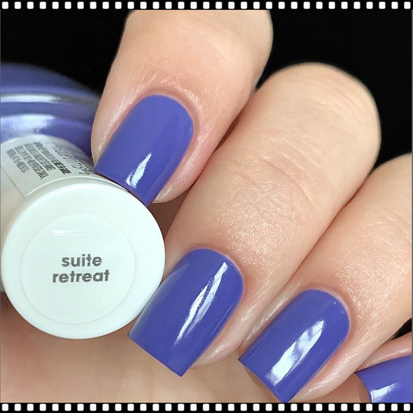 ESSIE POLISH Suite Retreat #900 *