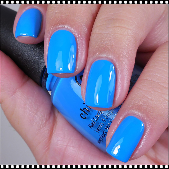 CHINA GLAZE POLISH - DJ Blue My Mind*