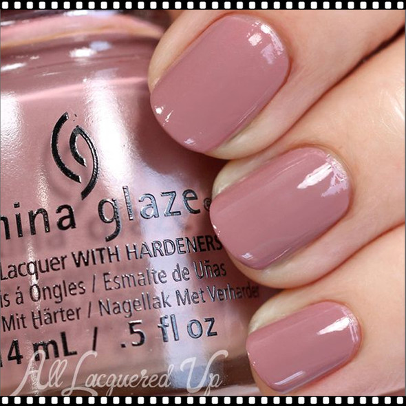 CHINA GLAZE POLISH - Don't Make Me Blush