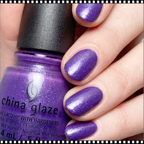 CHINA GLAZE POLISH - Grape Juice *