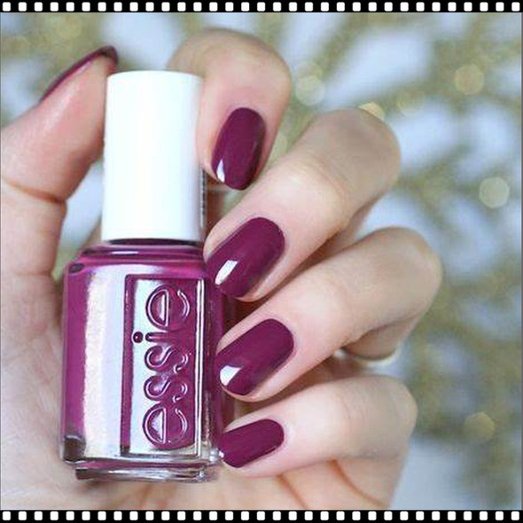 ESSIE POLISH New Year, New Hue #1121*